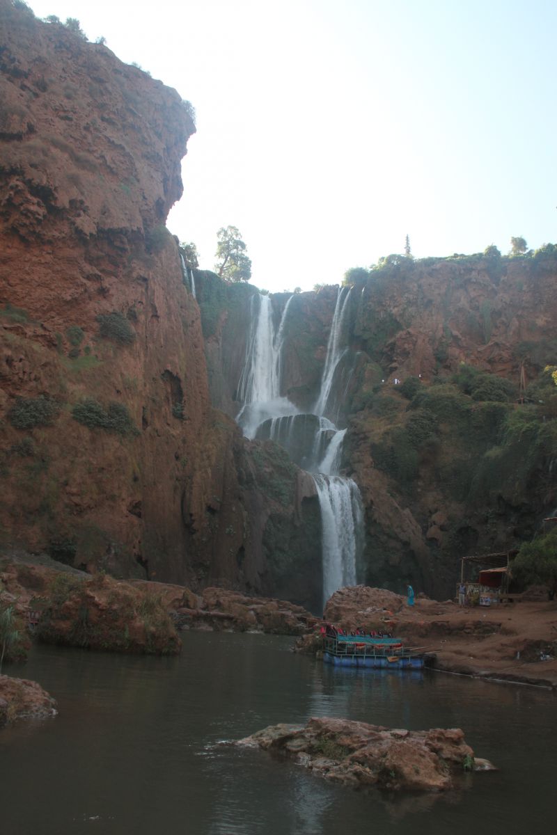 Spectaculaires chutes en trois ressauts <br><br>... Spectaculaires chutes en trois ressauts <br><br>...