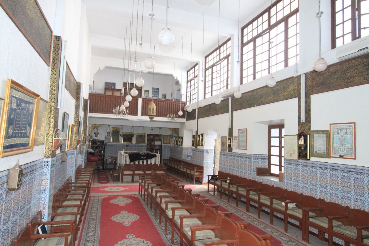 Salle de prière de la synagogue Slat Lazama Salle de prière de la synagogue Slat Lazama