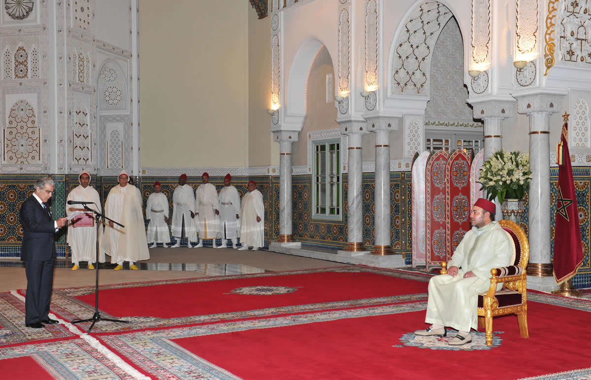 Sa majesté Mohammed VI à fait de la modernisation et de la moralisation de la vie politique une de ses priorités Sa majesté Mohammed VI à fait de la modernisation et de la moralisation de la vie politique une de ses priorités